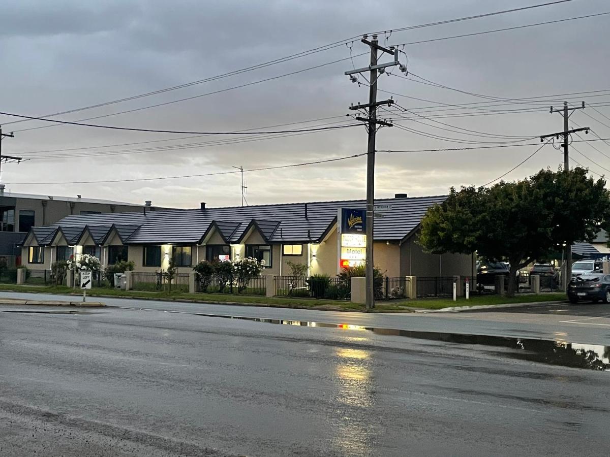 Shepparton Motor Inn Tudor House Motel Exterior foto